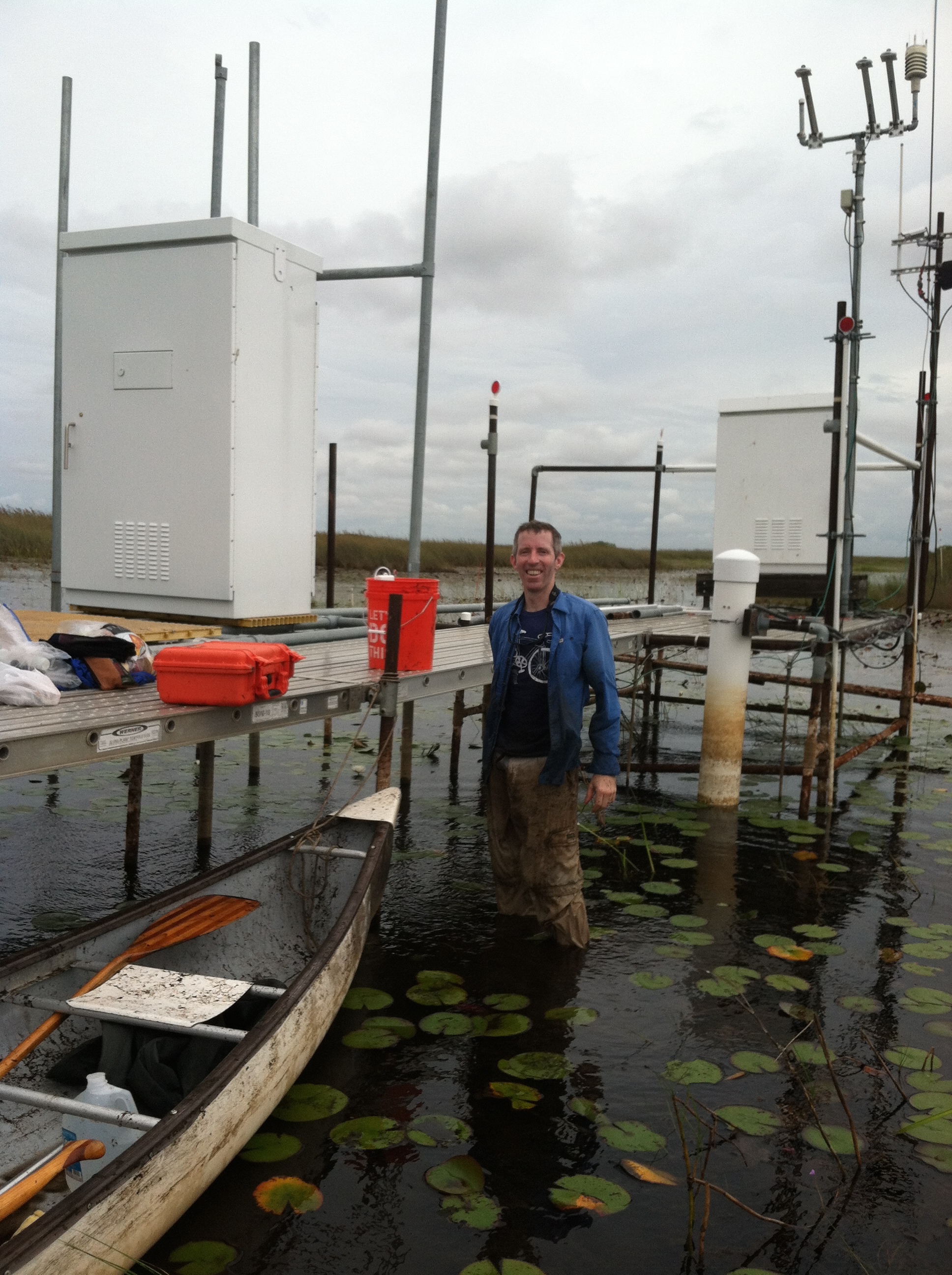 Assistant Professor and FCE Co-PI, John Kominoski and collaborators, Chris McVoy and Jim Brock, are investigating the foundational role of floc in the structural and functional attributes of the ridge and slough ecosystems of the Central Everglades